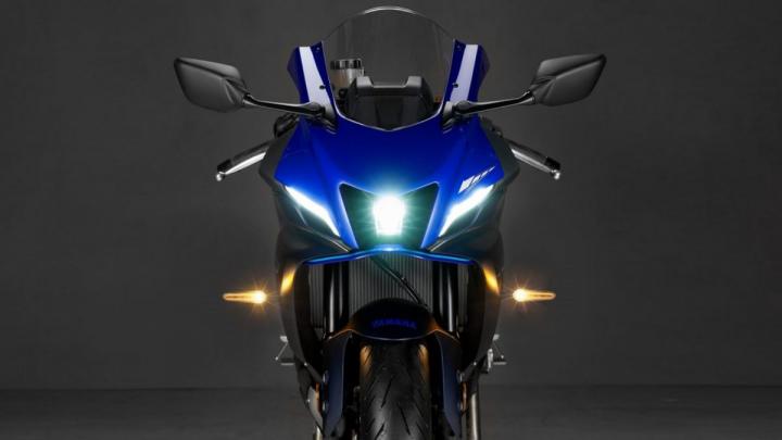 Yamaha sportbike shown from the front with R-series styling