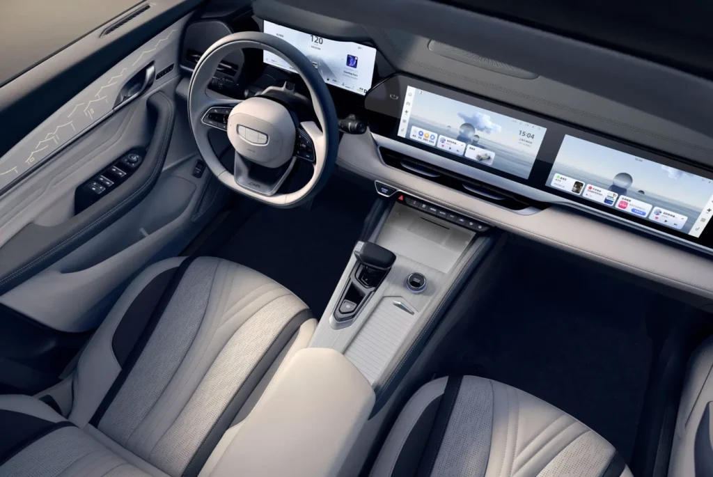 Geely Monjaro EM-i interior and digital dashboard