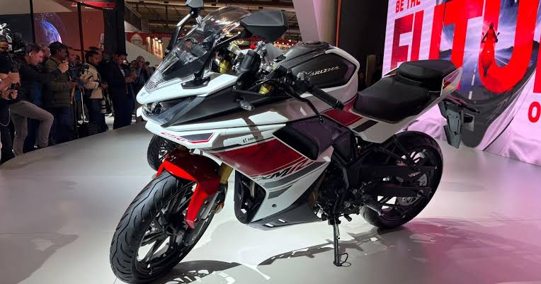 Hero Karizma XMR 250 upcoming bike in India 2026 sporty motorcycle side profile