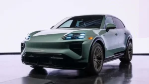 Porsche Cayenne Electric 2026 front three-quarter view